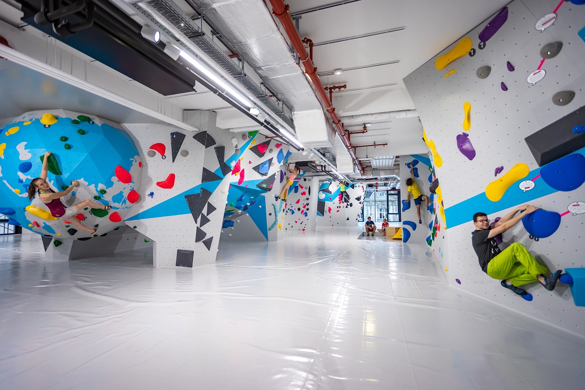 Gruppensession in der Boulderwelt Karlsruhe (1)